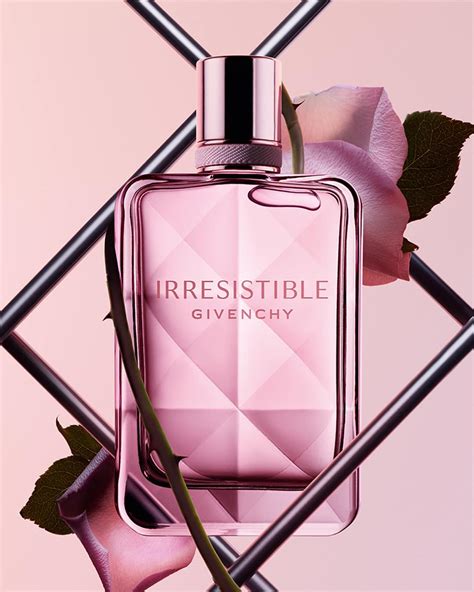 irresistible very floral perfume givenchy.